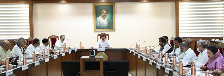 सीएम डॉ. यादव ने पीएम मोदी के कार्यकाल को किया याद, वर्ष 2047 तक आत्मनिर्भर भारत के निर्माण में अहम भूमिका निभाएगा मध्यप्रदेश