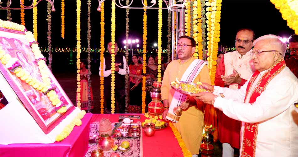 राज्यपाल श्री पटेल लोक भवन गरबा महोत्सव में हुए शामिल